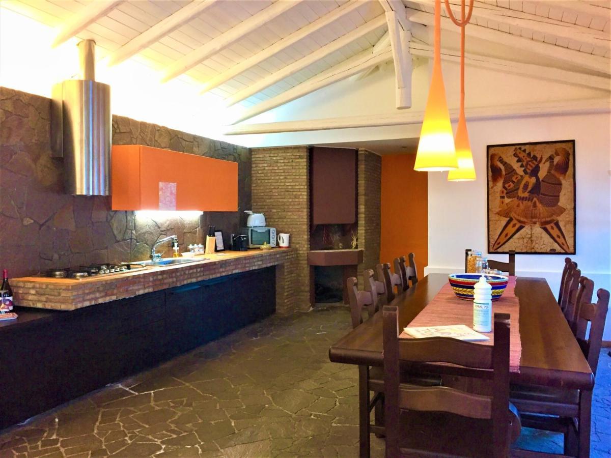 Ara Town House