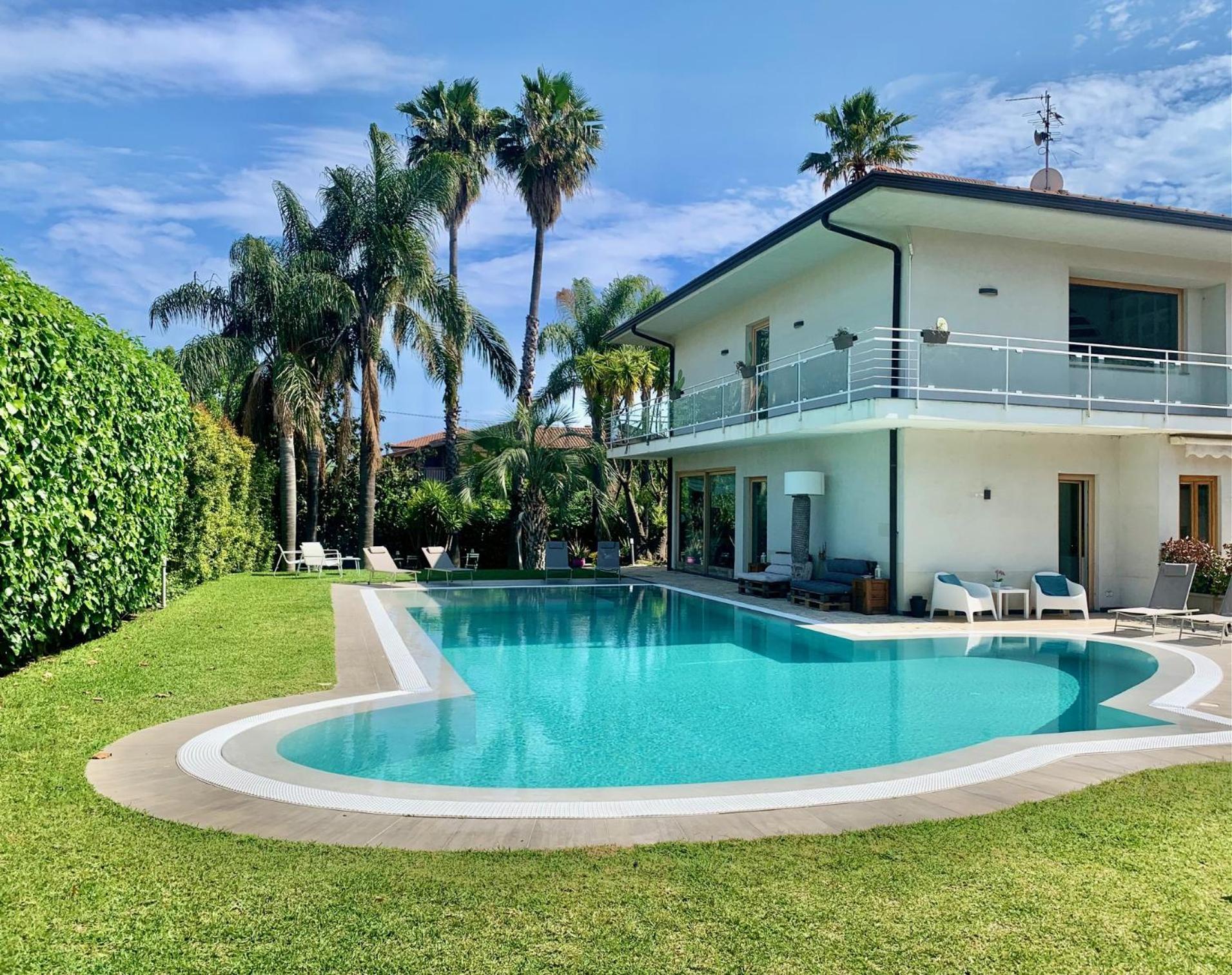 Ara Town House Holiday home